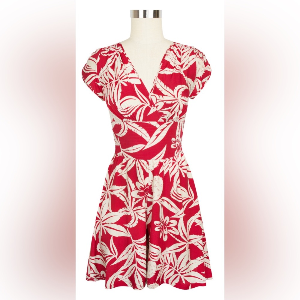 Cactus Rouge Romper, size 8